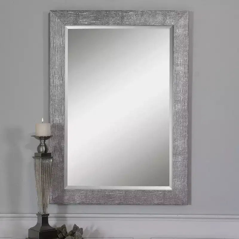 Miroir Mural Décoratif Rectangulaire à Cadre Biseauté Argenté Gris Moderne 30" de Large pour Salle de Bain Chambre Salon