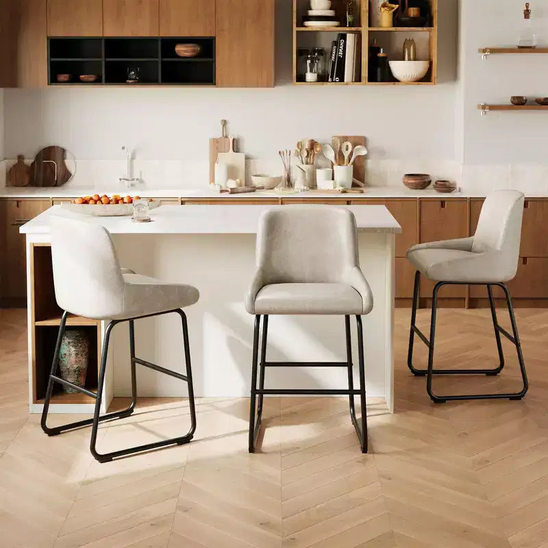Tabourets de bar modernes en similicuir (lot de 4), chaises rembourrées sans accoudoirs avec dossier et repose-pieds, structure en métal, pour cuisine ou comptoir