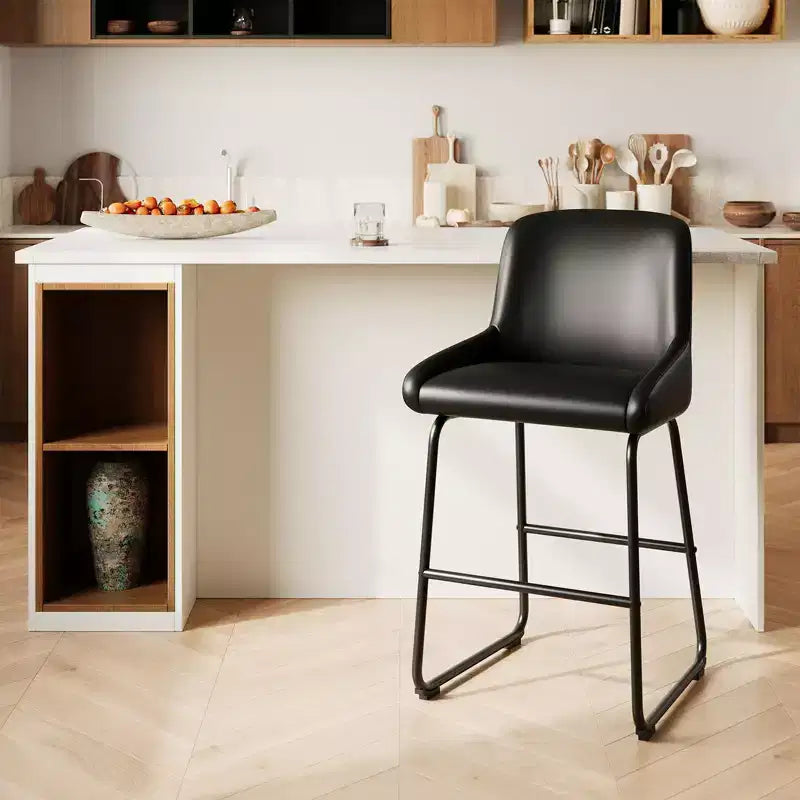 Tabourets de bar modernes en similicuir (lot de 4), chaises rembourrées sans accoudoirs avec dossier et repose-pieds, structure en métal, pour cuisine ou comptoir