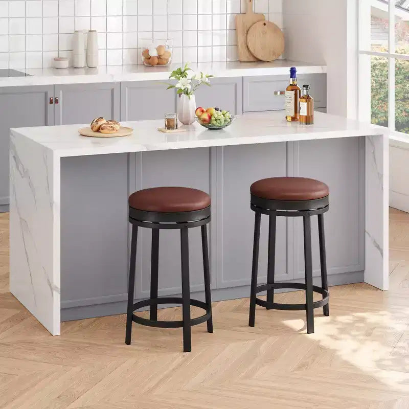 Lot de 4 tabourets de bar pivotants 24'', revêtement en cuir PU, structure en métal, ronds sans dossier, hauteur comptoir pour îlot de cuisine/bar de maison